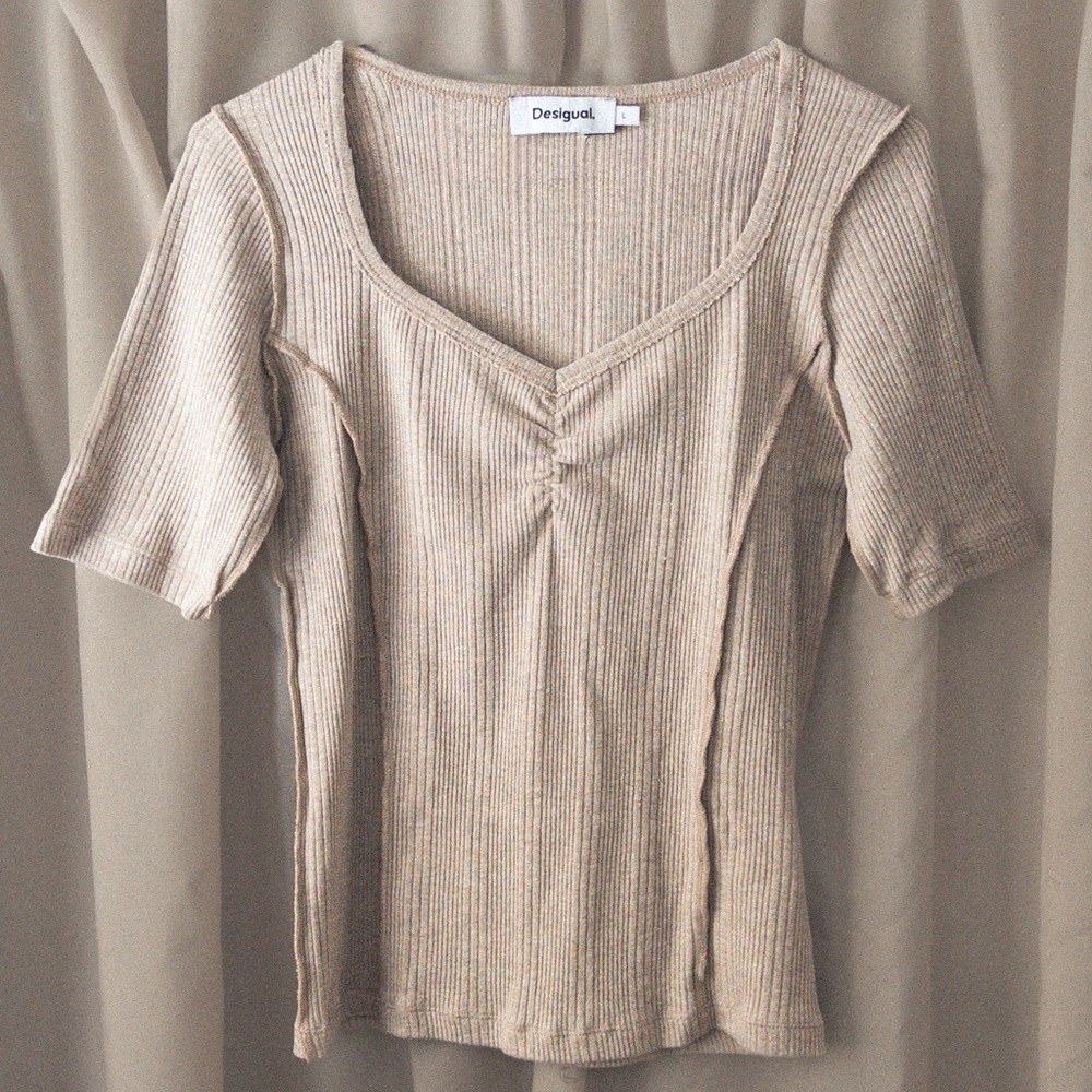 Desigual Deconstructed Ribbed Top • Beige